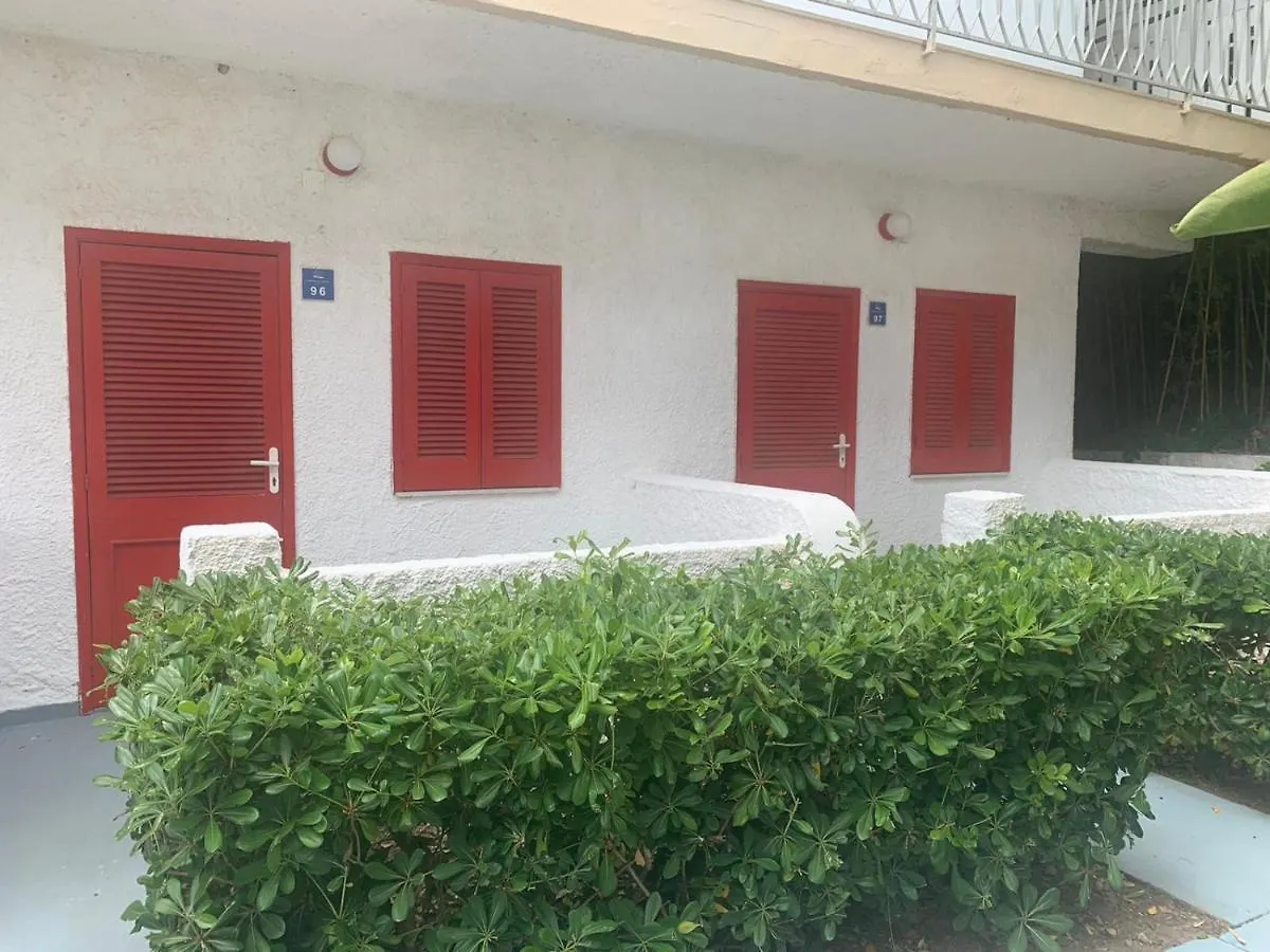 Stanze al mare di Lucia Hotel Fontane Bianche Italia