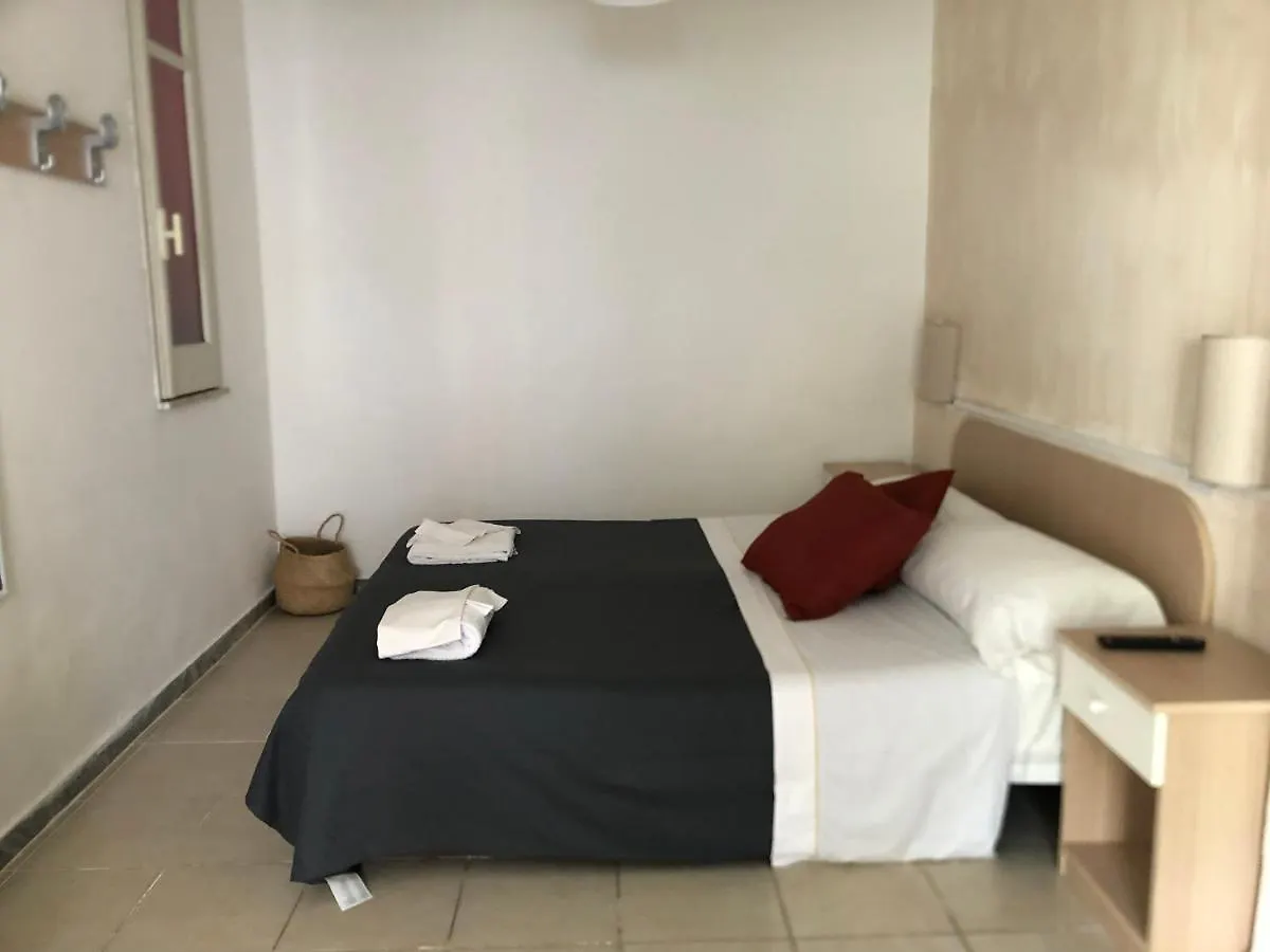Stanze al mare di Lucia Hotel Fontane Bianche Affittacamere